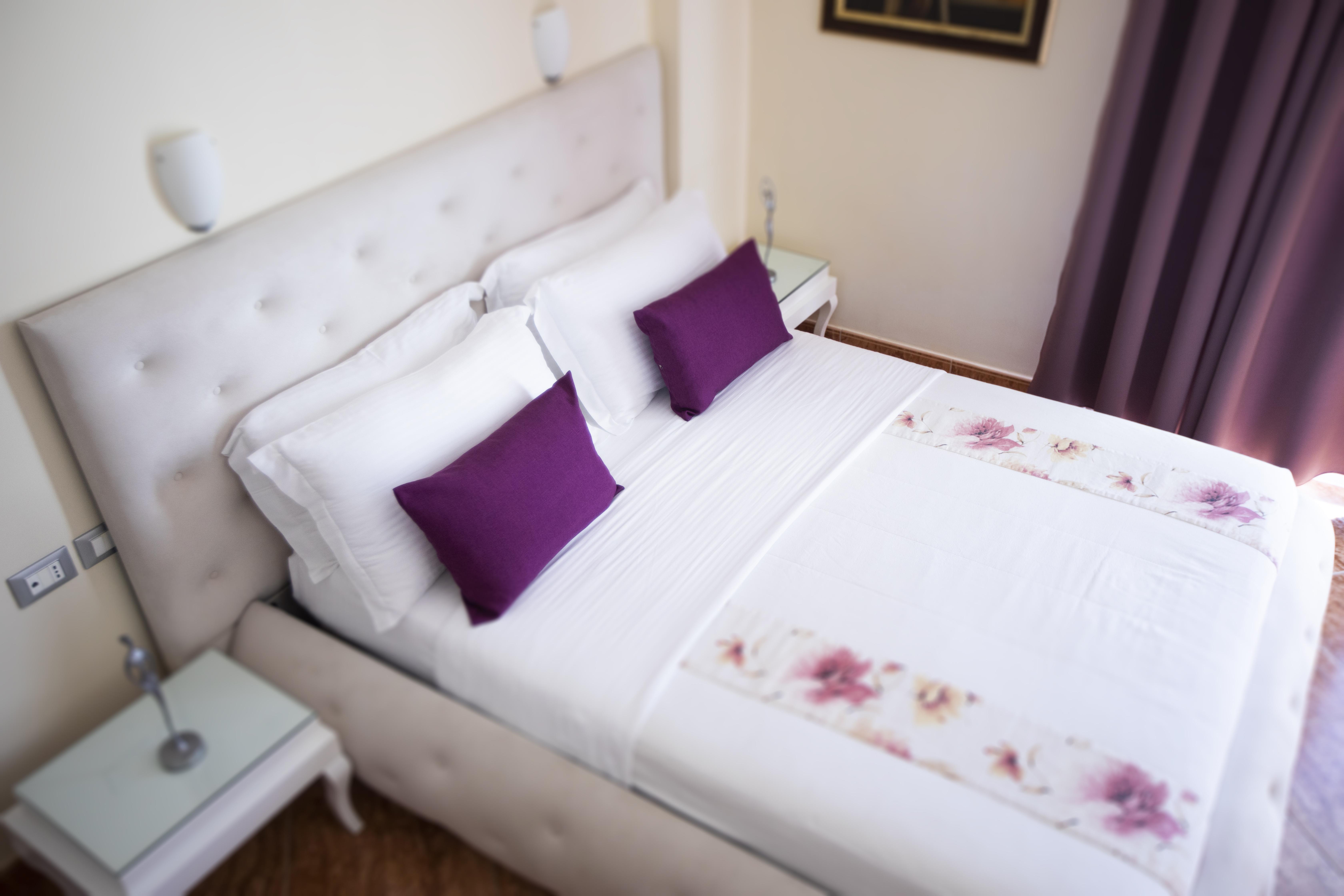 Hotel Oasis Sarandë エクステリア 写真