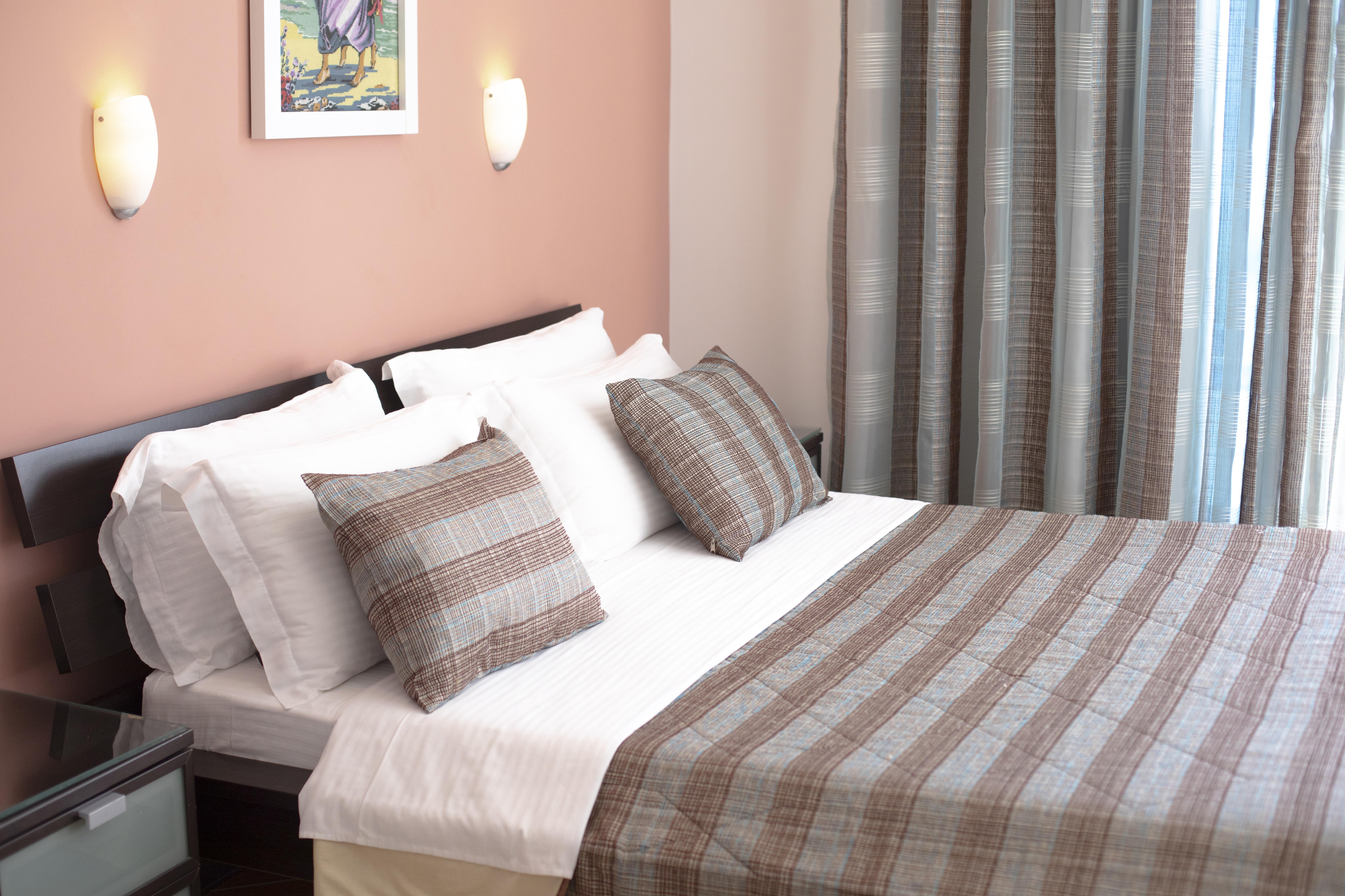 Hotel Oasis Sarandë エクステリア 写真