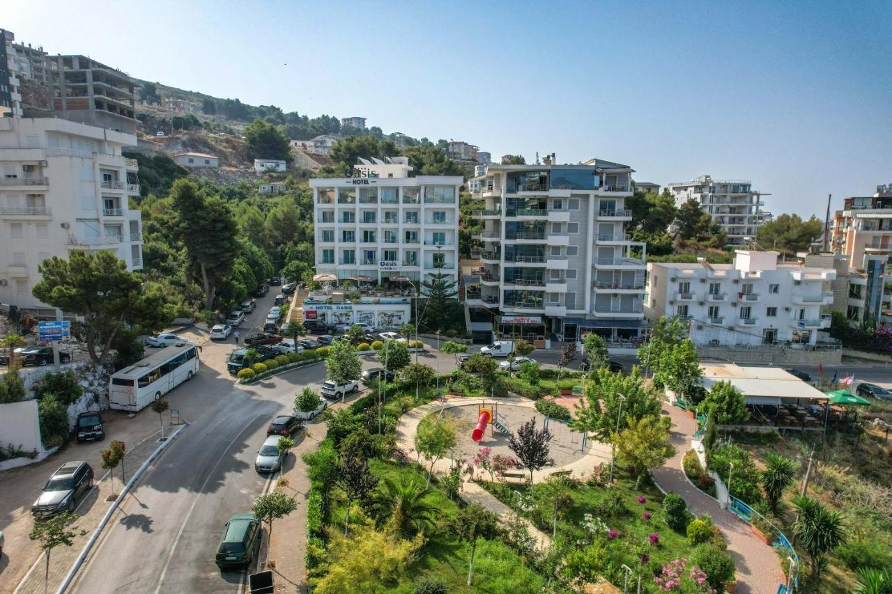 Hotel Oasis Sarandë エクステリア 写真